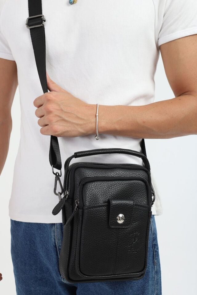 Erkek Siyah El ve Omuz Çantası – Ayarlanabilir Askılı, Çok Gözlü Çapraz Postacı Çanta