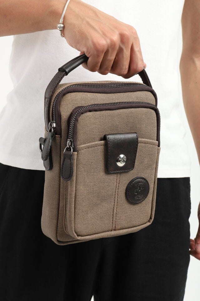Kahverengi Kanvas Erkek El ve Omuz Çantası – Ayarlanabilir Çapraz Askılı, Çok Bölmeli Postacı Çanta
